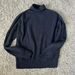 VTG Liz Claiborne Women's Navy Turtleneck Sweater